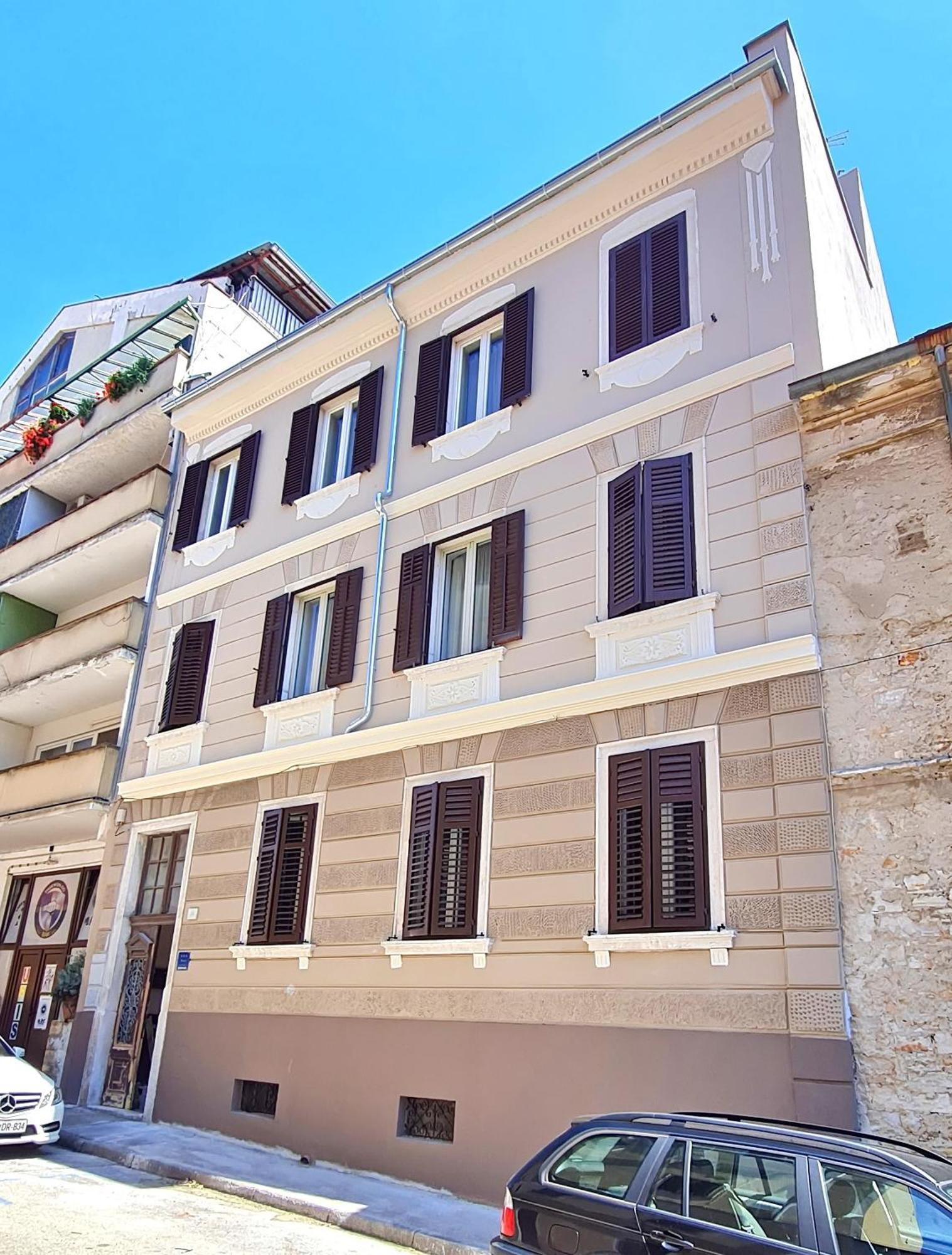 Apartments Epulon Pula Exterior foto