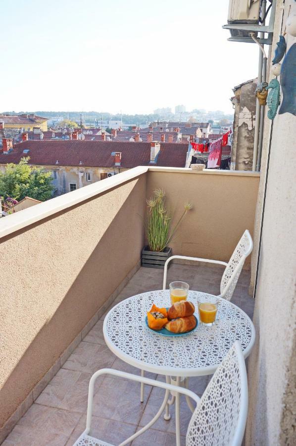 Apartments Epulon Pula Exterior foto